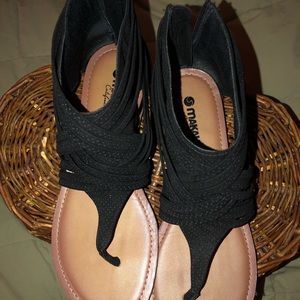 Black flat sandals